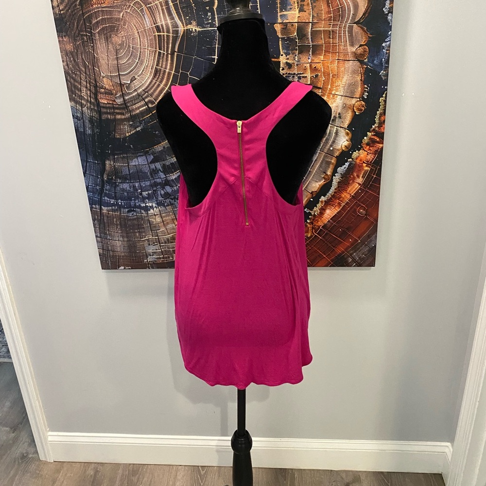 Express Tank Top - Picture 3 of 6